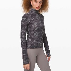Lululemon Outrun the Elements 1/2 Zip Size 6